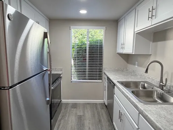 Merit Manor Apartments