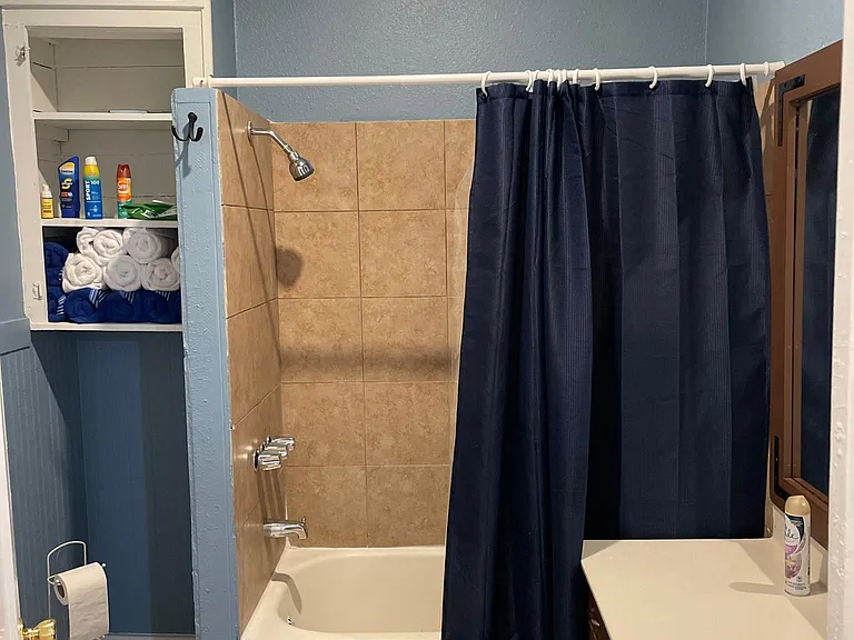 1123 S Hackberry St — Photo 13