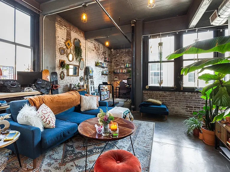 Reach Lofts — Photo 6