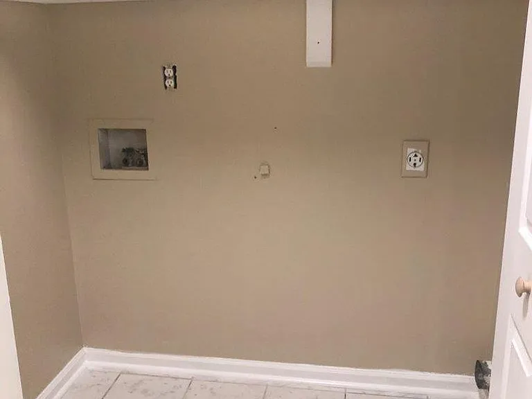 820 E Willow Point Pl — Photo 9