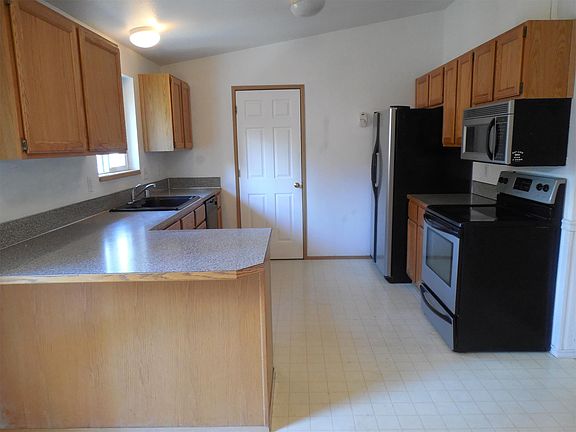 2nd image of 636 W Sunrise Ct