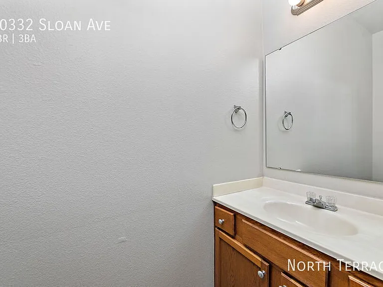 10332 Sloan Ave — Photo 17