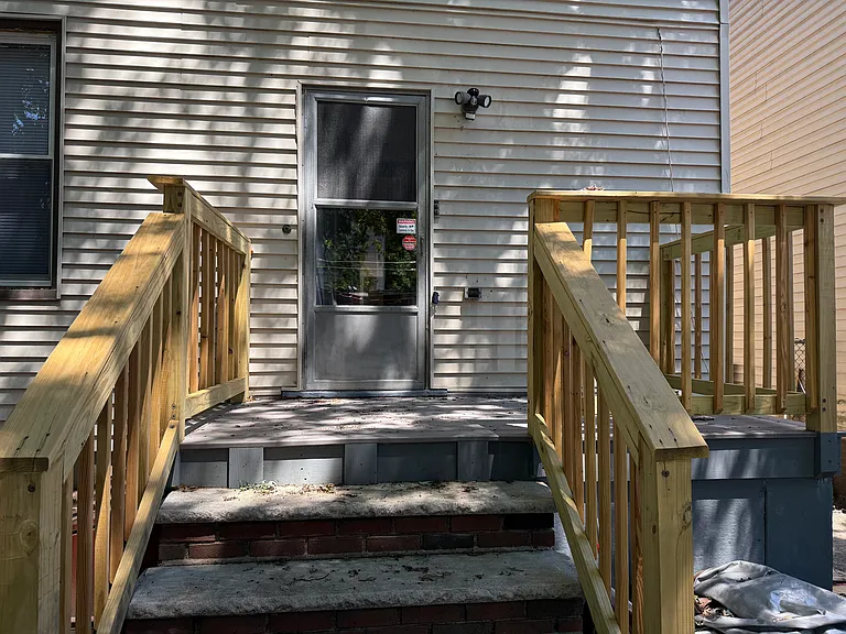 722 Bay St #1 — Photo 11