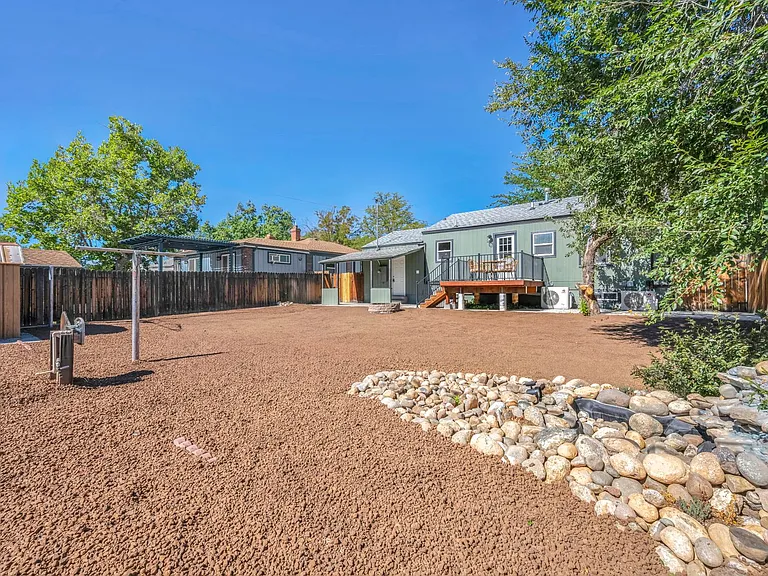1678 Ordway Ave — Photo 45