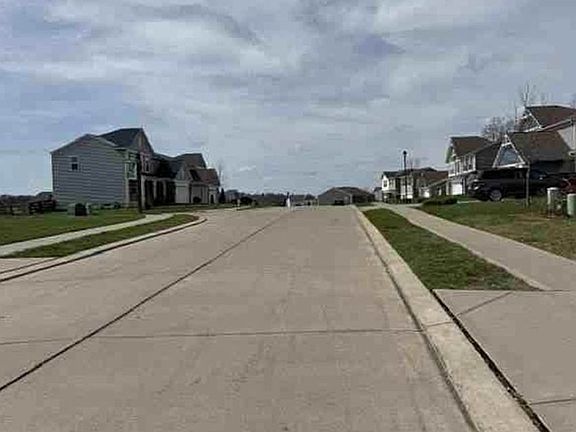 Exterior Neighborhood (street photo)
