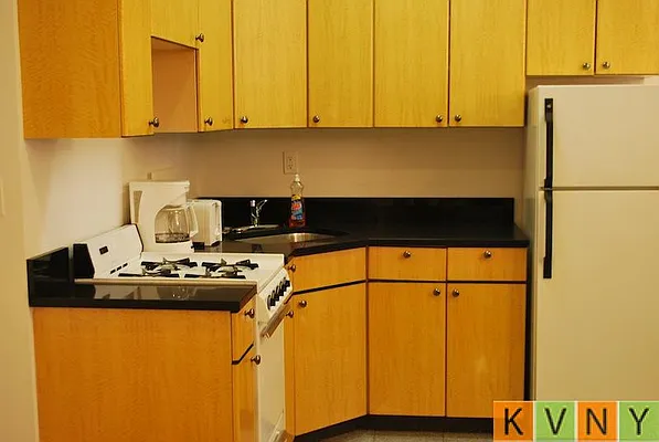 Rented by KVNY Soho | media 65