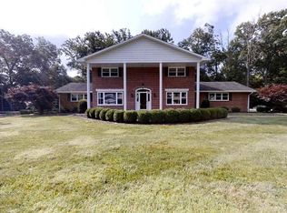 27 E Cresthill Rd, Terre Haute, IN 47802
