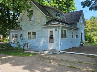 224 N Madison St, Coloma, WI 54930