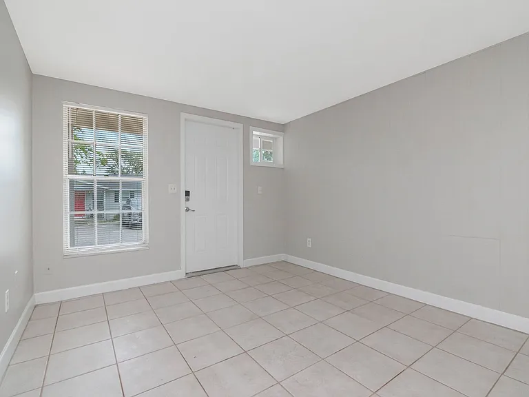 104 Karde Ln #A — Photo 4