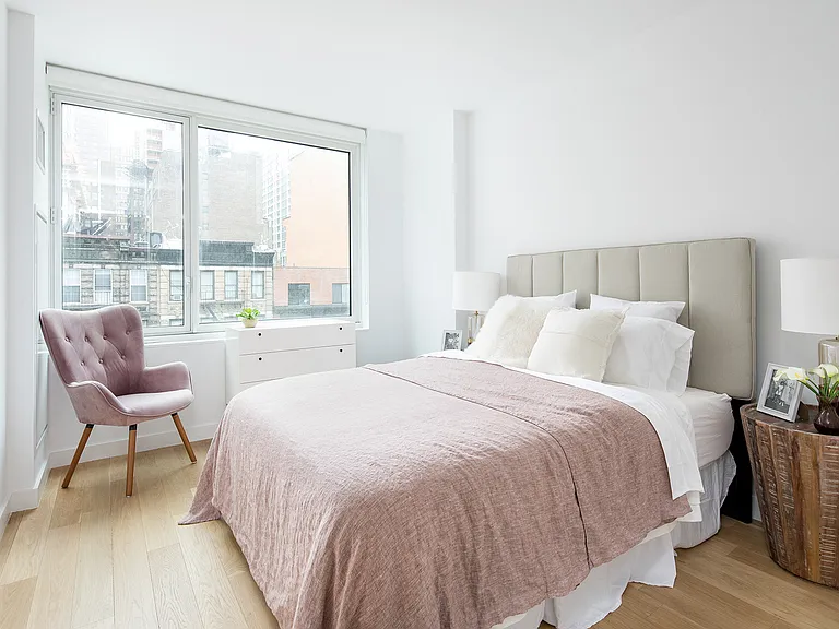 515 9th Ave #11H — Photo 4