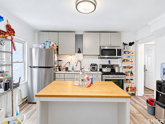 4th image of 28 Ocean Avenue