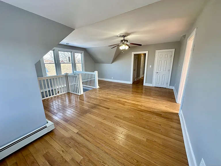 2683 Fairfield Ave #3 — Photo 6