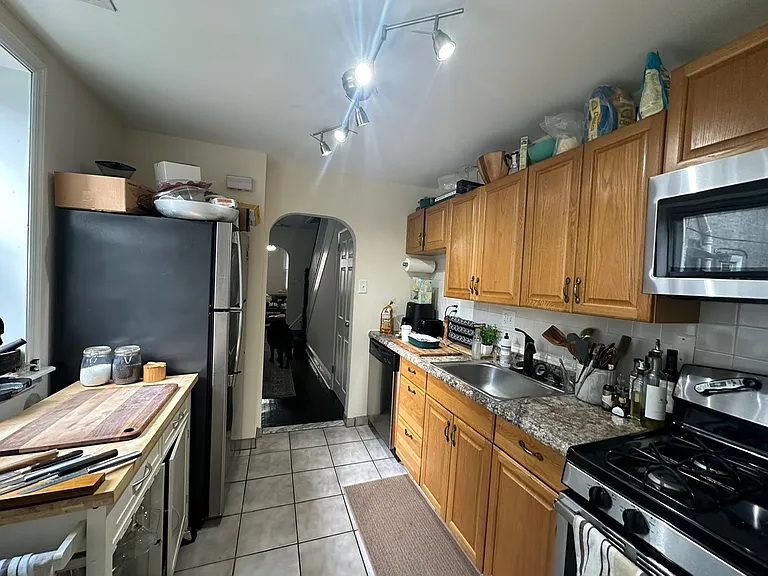 1149 N Hancock St — Photo 8