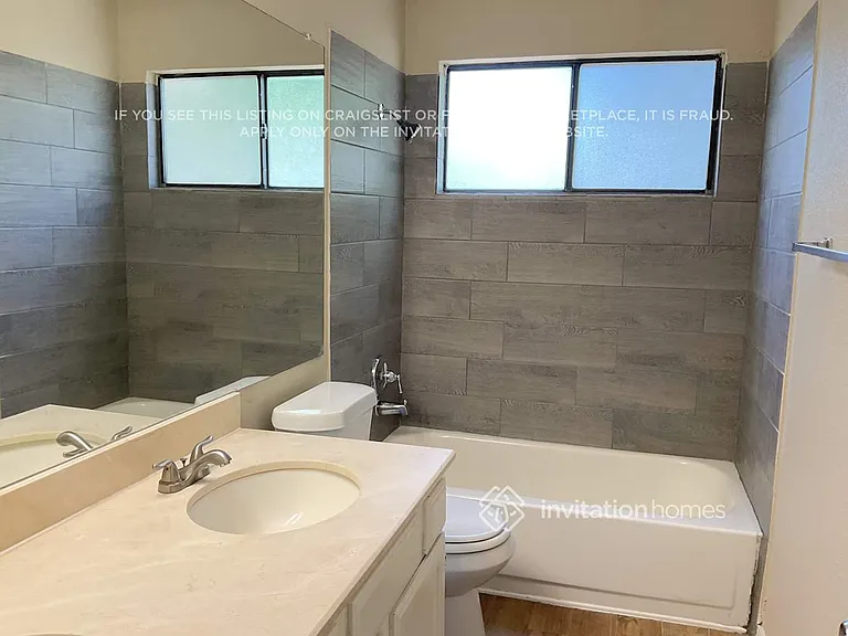 2117 Belmont Park Dr — Photo 14