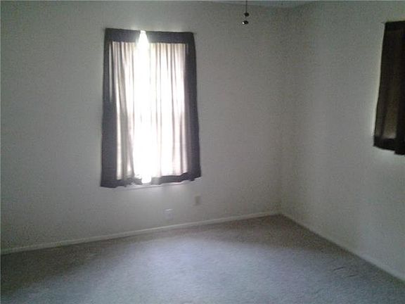 3rd image of 15304 Tacon Ln