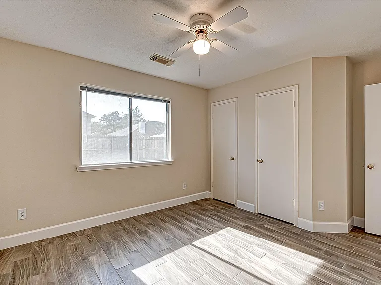 125 Barbetta Ct — Photo 31