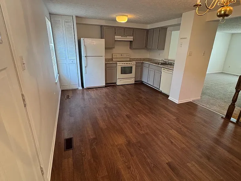 9730 Red Clover Ct — Photo 9