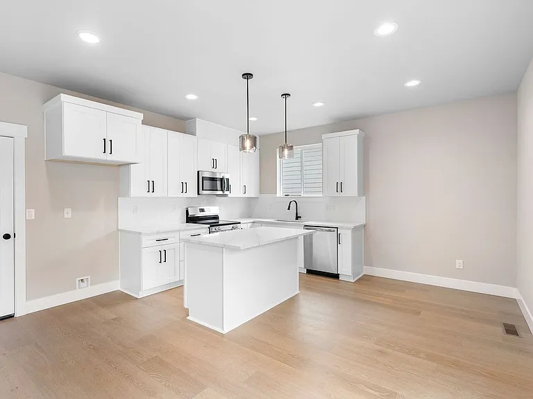 6345 SE 85th Ave #A — Photo 9