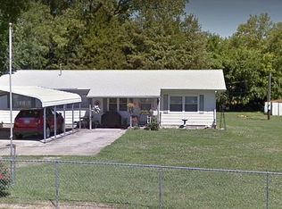 217 9th St, Ogden, KS 66517