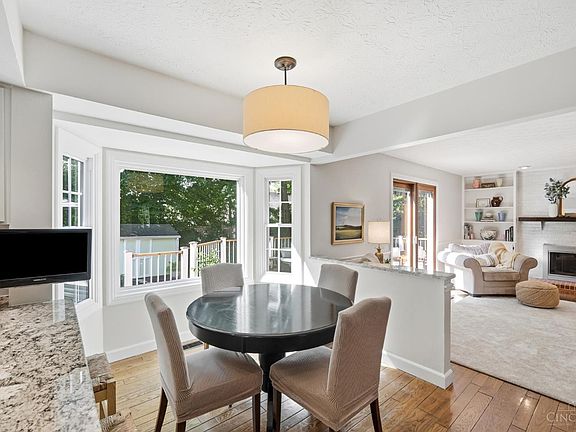 5th image of 9001 Symmes Ridge Ln