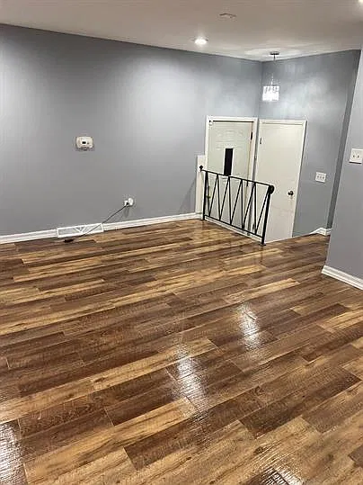 3 bed, 1140 sqft, $2,999 — Photo 3