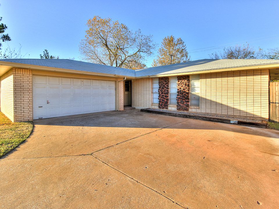 1st image of 3101 Overland Dr