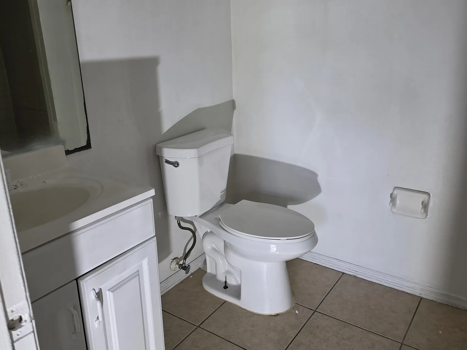 2 bed, 930 sqft, $1,650 — Photo 3
