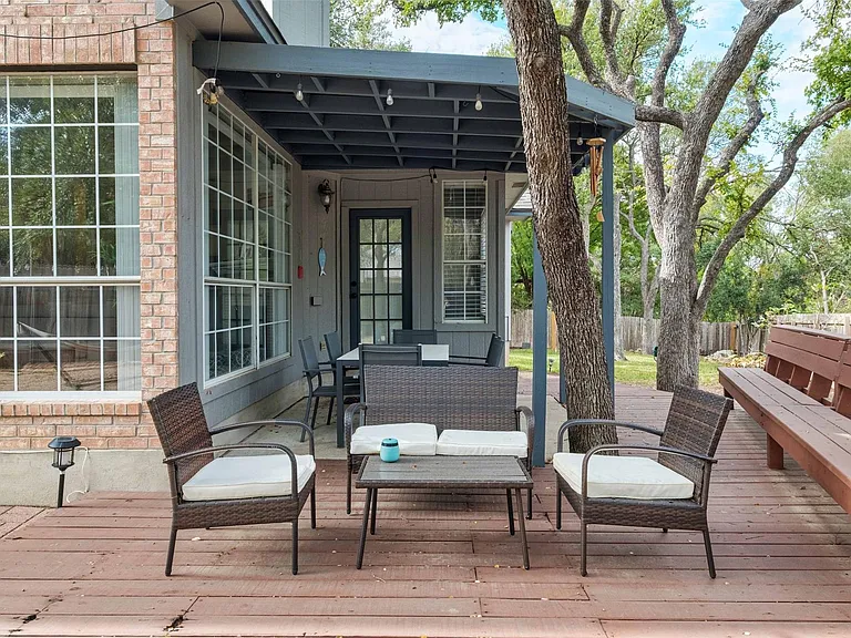 3704 Runnels Ct — Photo 30
