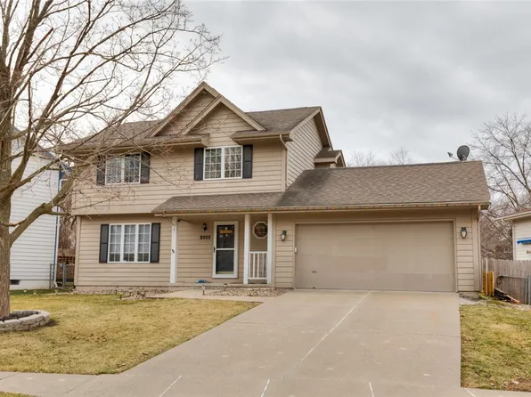 2307 E Caulder Ct, Des Moines, IA 50320
