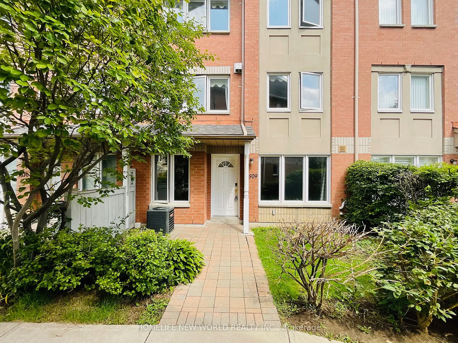 3 bed, $3,350 — Photo 2