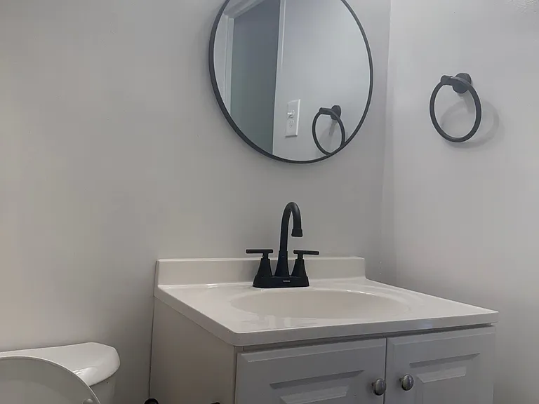 5831 Quantrell Ave #T4 — Photo 15