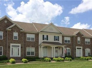 1030 McKenna Dr, Thompsons Station, TN 37179