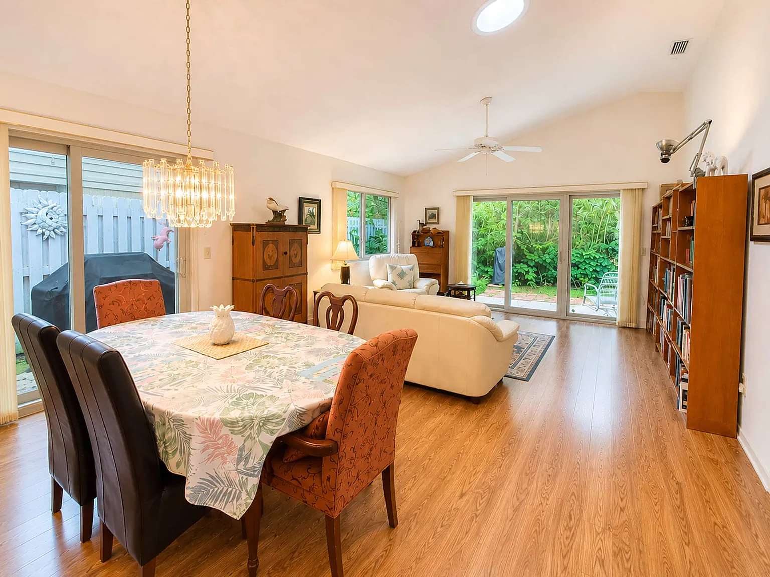 3 bed, $2,900 — Photo 3