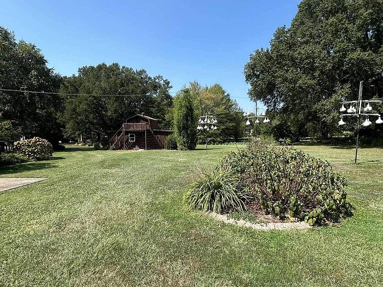 17835 Oakdale Rd — Photo 22