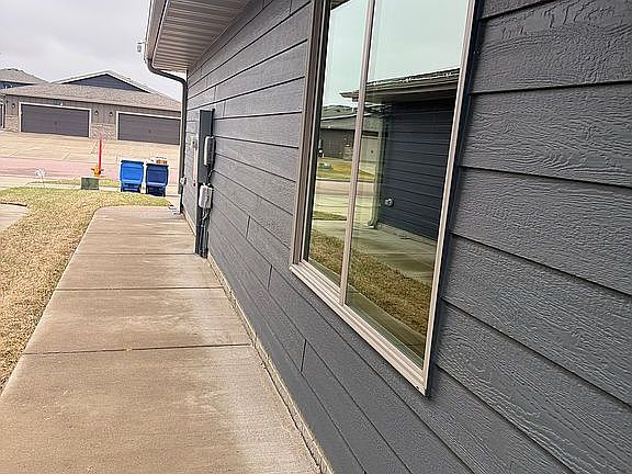 NO HOA FEES