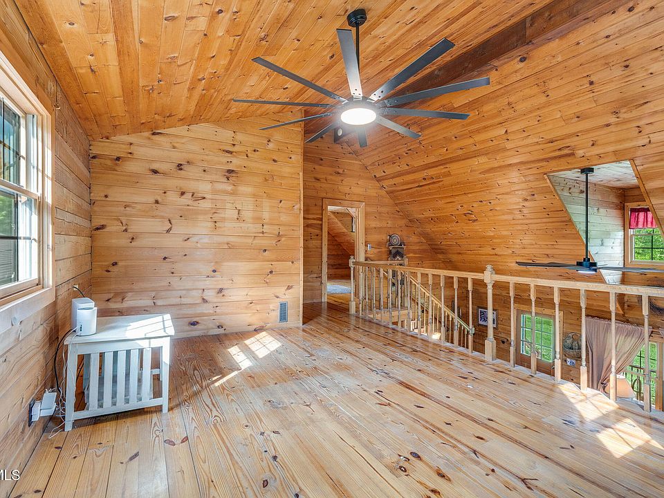 33rd image of 147 Britton Ln