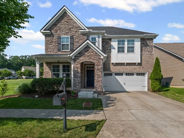 1872 Stonewater Dr, Hermitage, TN 37076