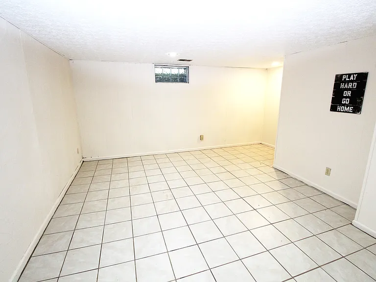 4822 Dierker Rd — Photo 20