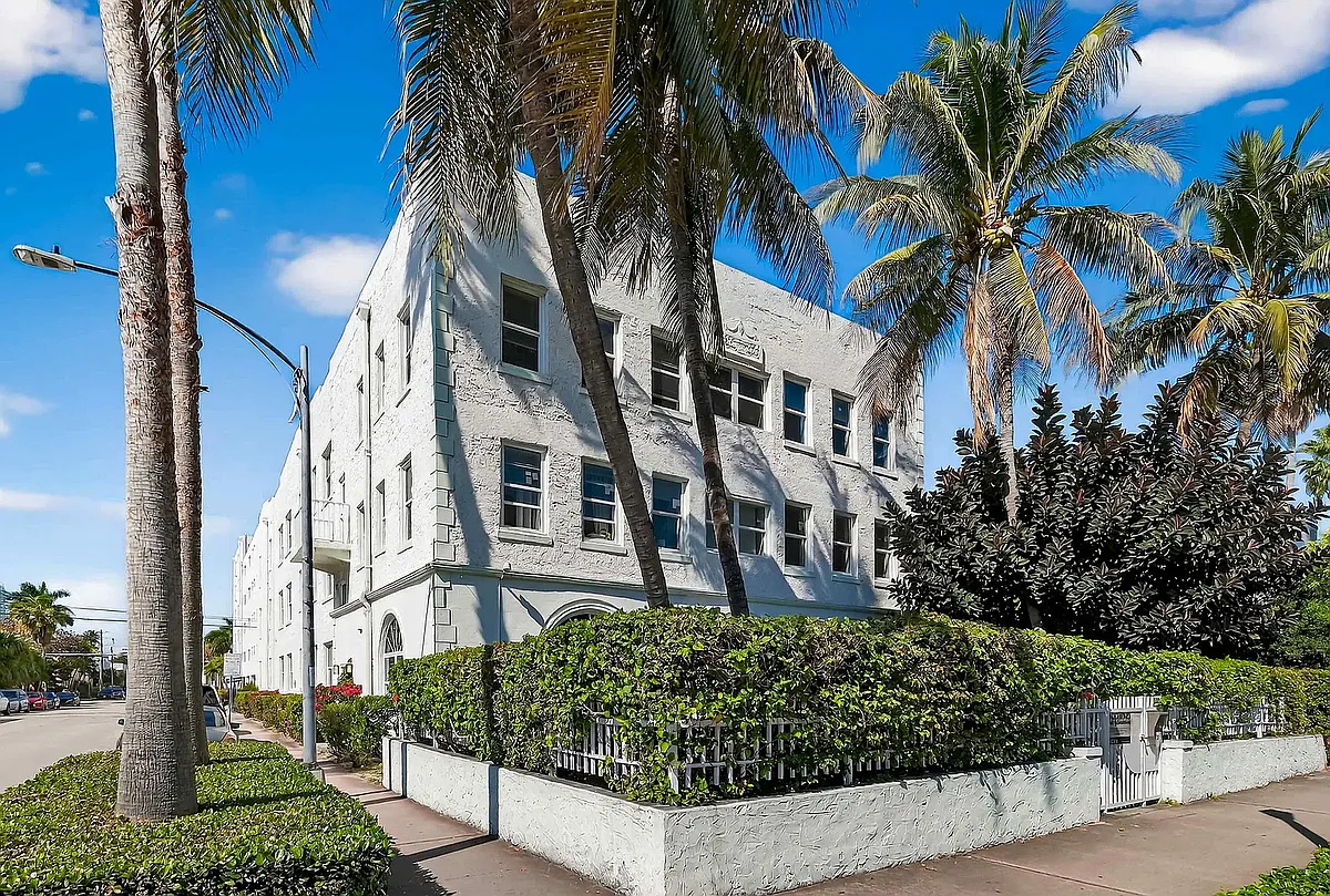 Building Photo - 802 Euclid Ave #104