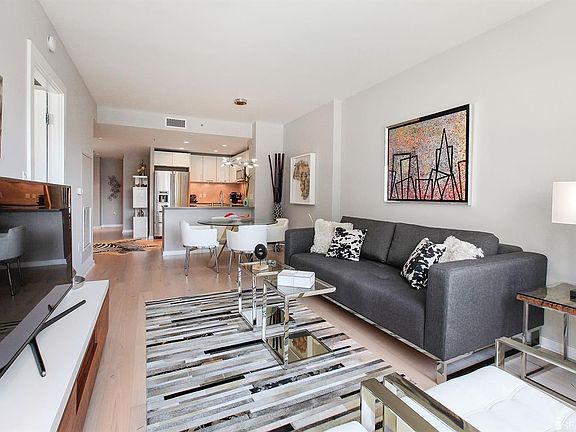 5th image of 1 Hawthorne St Unit 6C