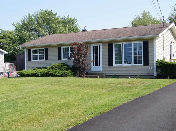 15 Montery Dr, Colchester, NS B2N 5S3