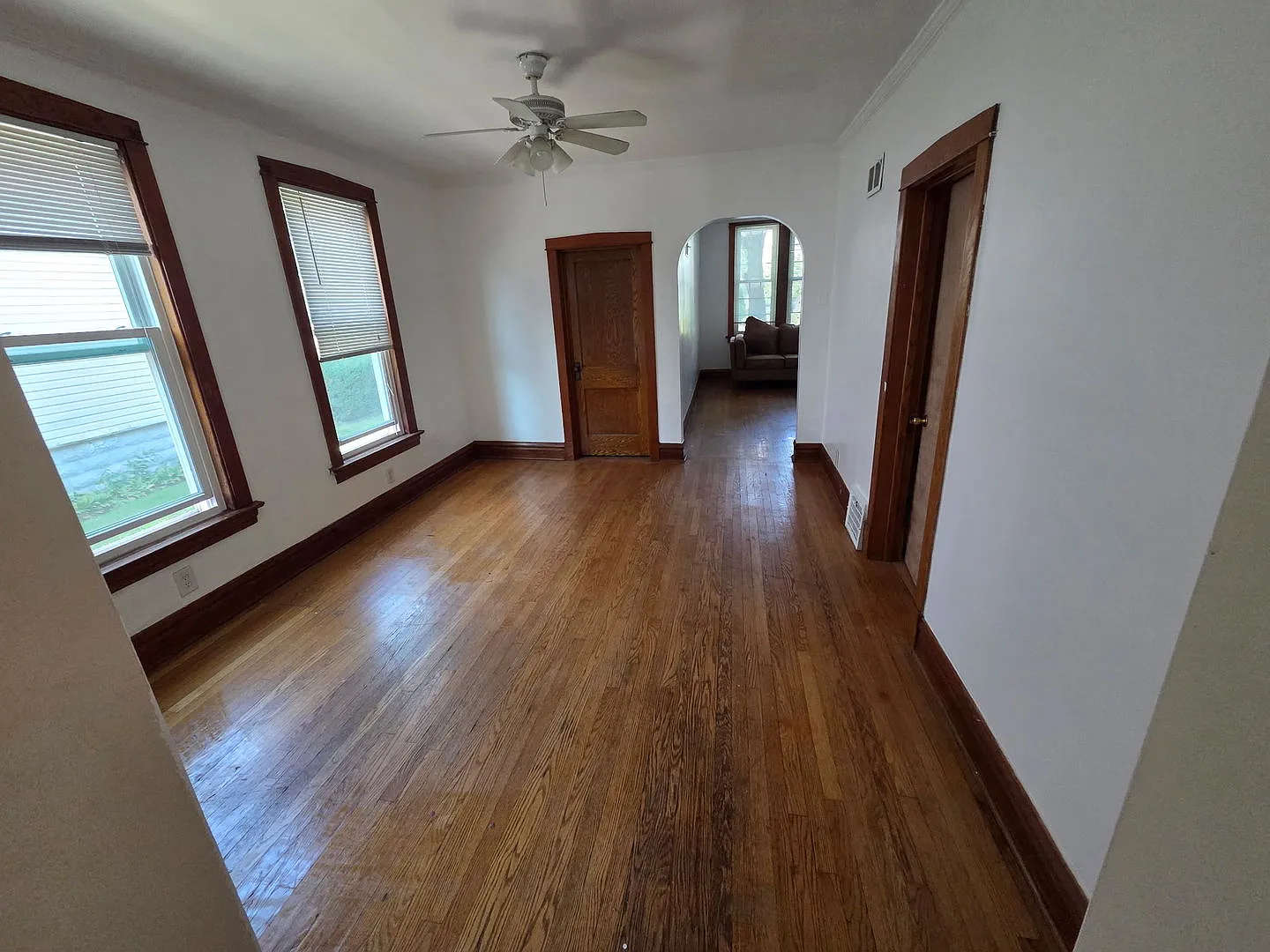 2 bed, 1000 sqft, $1,750 — Photo 4