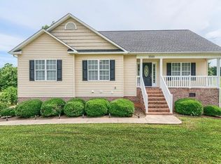 3363 48th Avenue Ln NE, Hickory, NC 28601