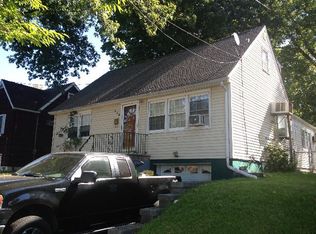 119 Vanderburgh Ave, Rutherford, NJ 07070