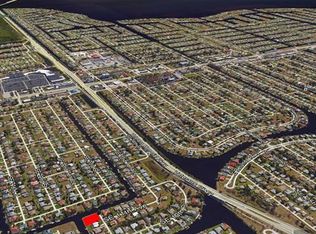 1027 SE 22nd Ter, Cape Coral, FL 33990