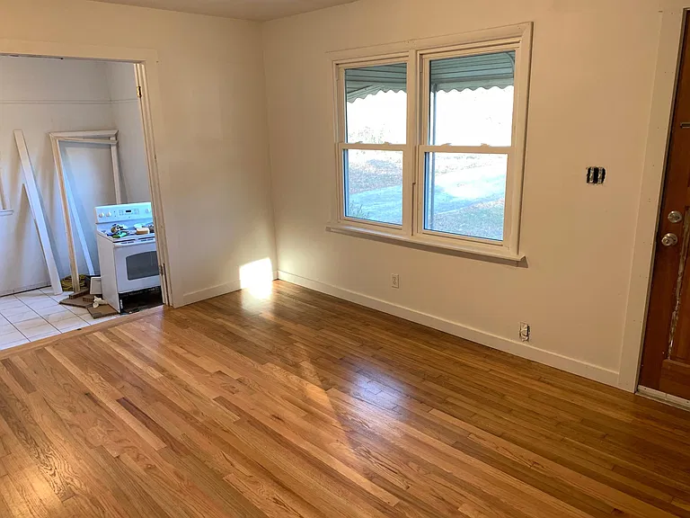 5103 Jarrett Rd — Photo 5