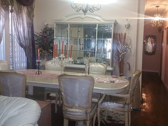 4th image of 2815 Creston Ave