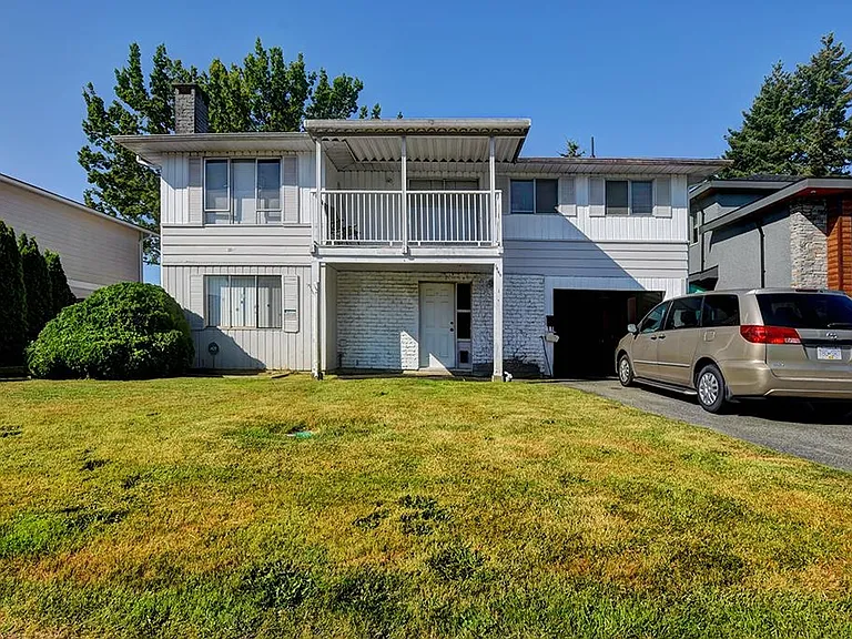 6440 Mara Cres #MAIN — Photo 2
