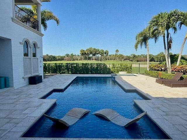 11117 Green Bayberry Drive