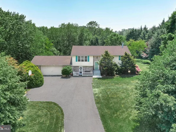 115 Cherry Ln, Abbottstown, PA 17301